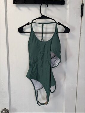 T-Back One-Piece Swimsuit in Deep Green large